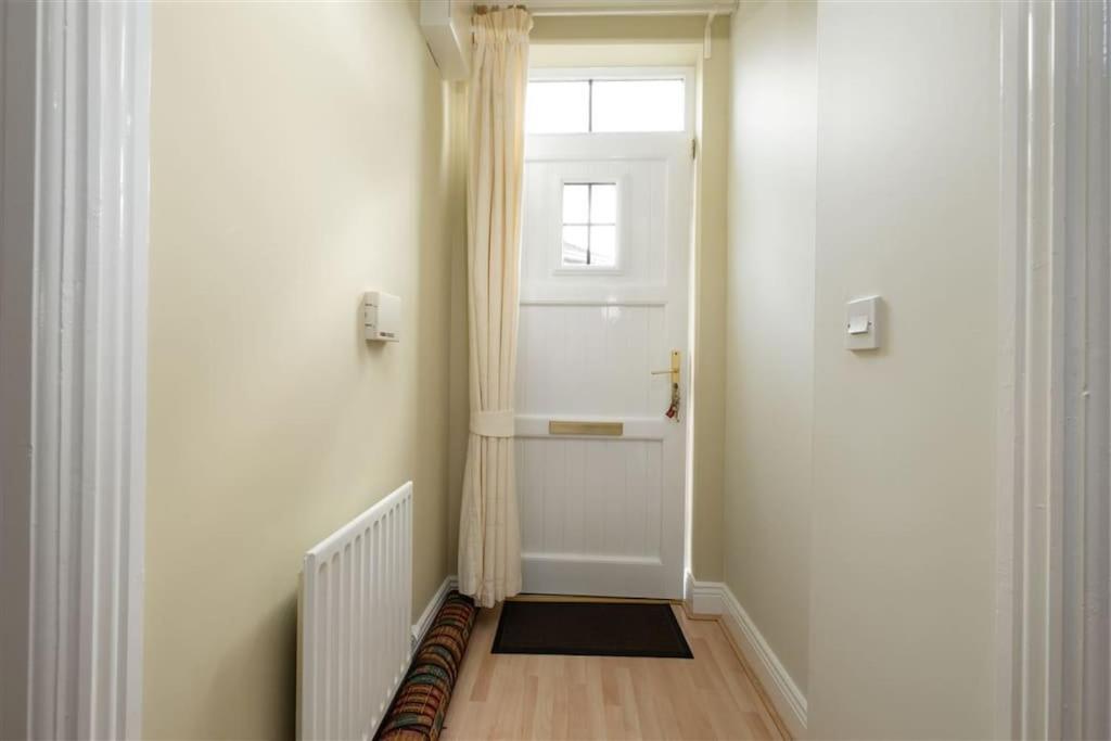 2 Cosy Bedrooms In A 3 Bed Home Tyrrelstown Eksteriør billede