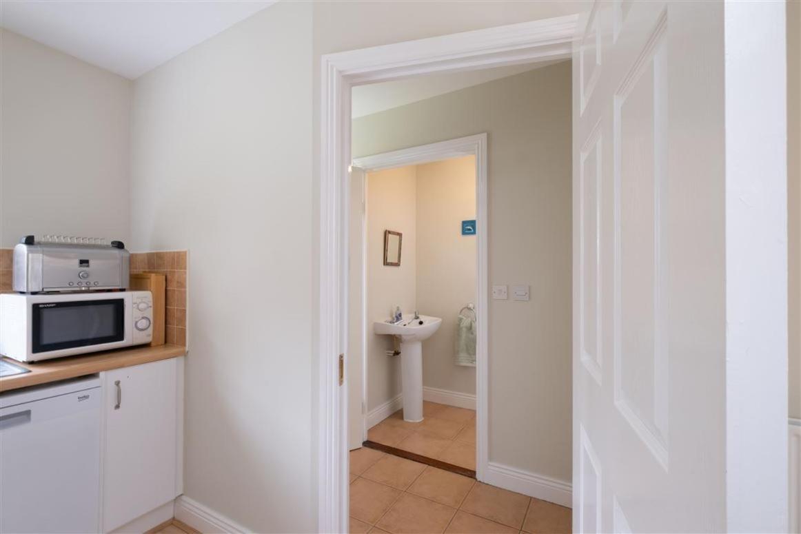 2 Cosy Bedrooms In A 3 Bed Home Tyrrelstown Eksteriør billede